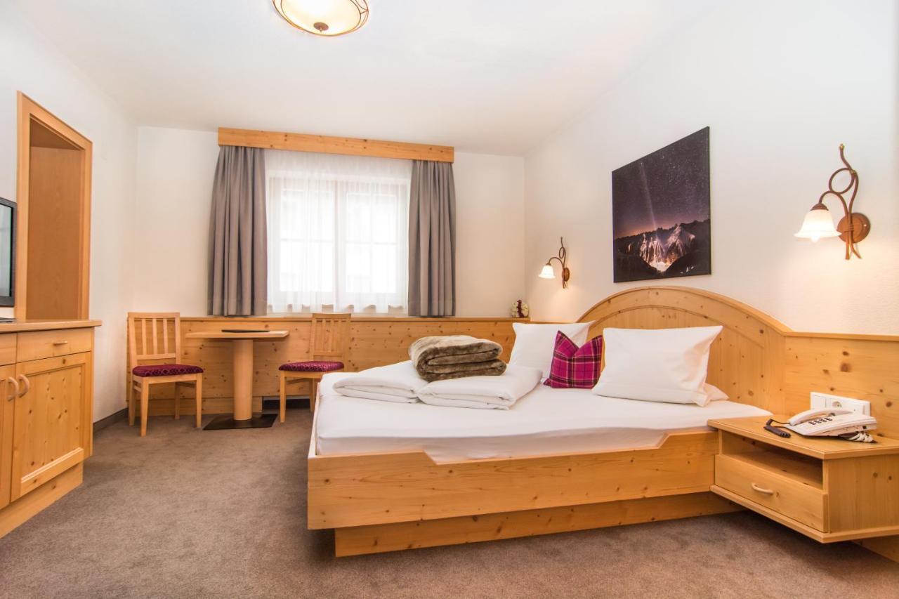 Hotel Montana Ischgl Buitenkant foto